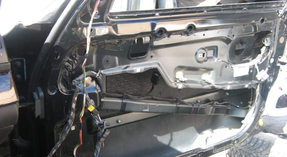 Замена двери БМВ